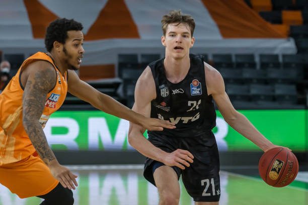 比赛过程解 比赛过程解